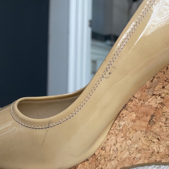 JIMMY CHOO Patent Leather Wedged Sandals - Picture 6 of 7